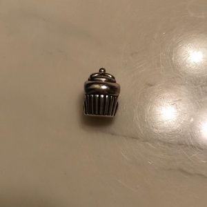 Pandora cupcake charm